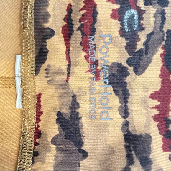 Fabletics powehold Brown and Black Patterned Leggings with pockets - Picture 7 of 7